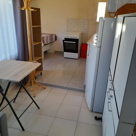 Chambres D'Hotes Chez Cecile A Lagnes Dış mekan fotoğraf