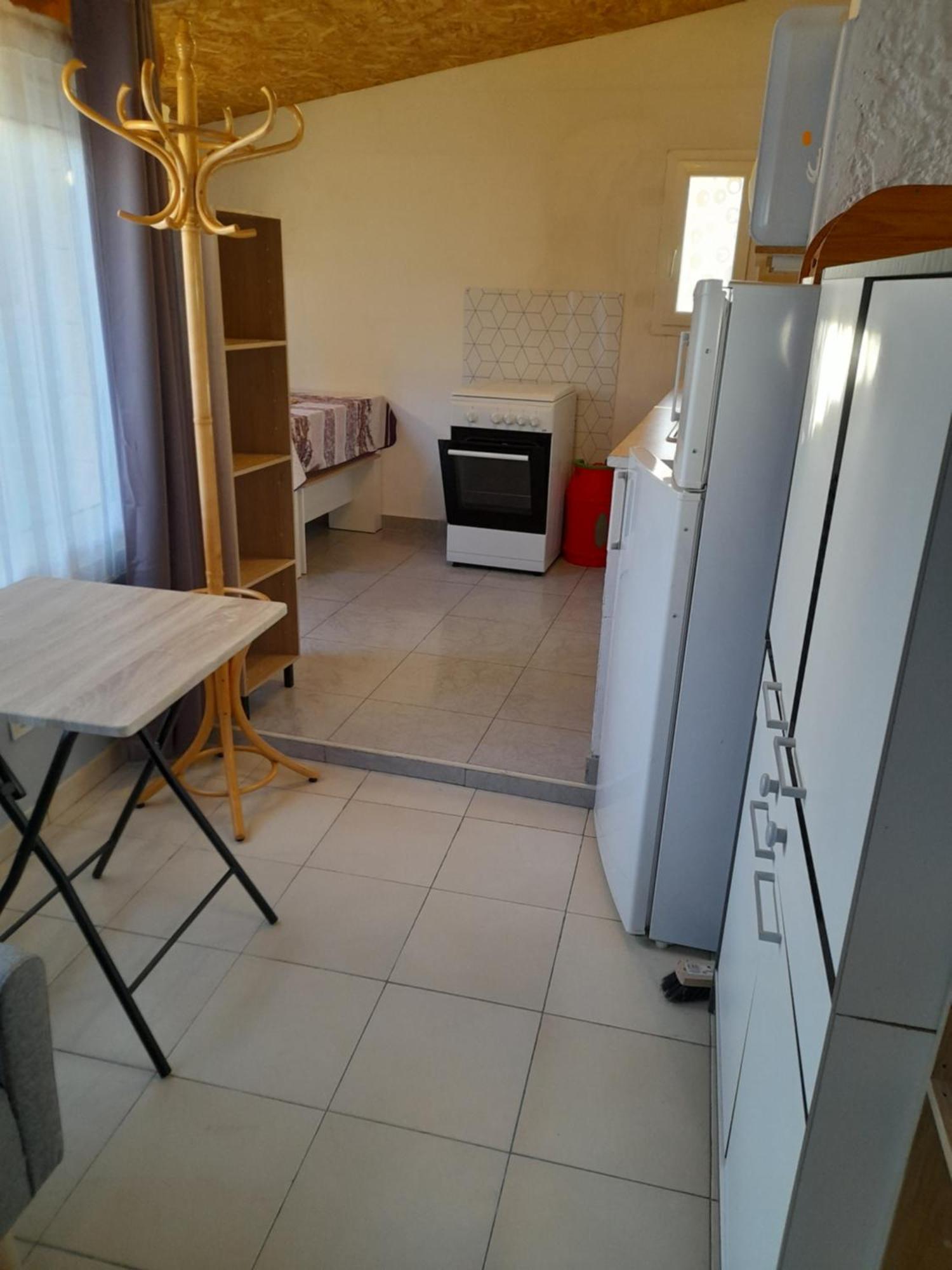 Chambres D'Hotes Chez Cecile A Lagnes Dış mekan fotoğraf