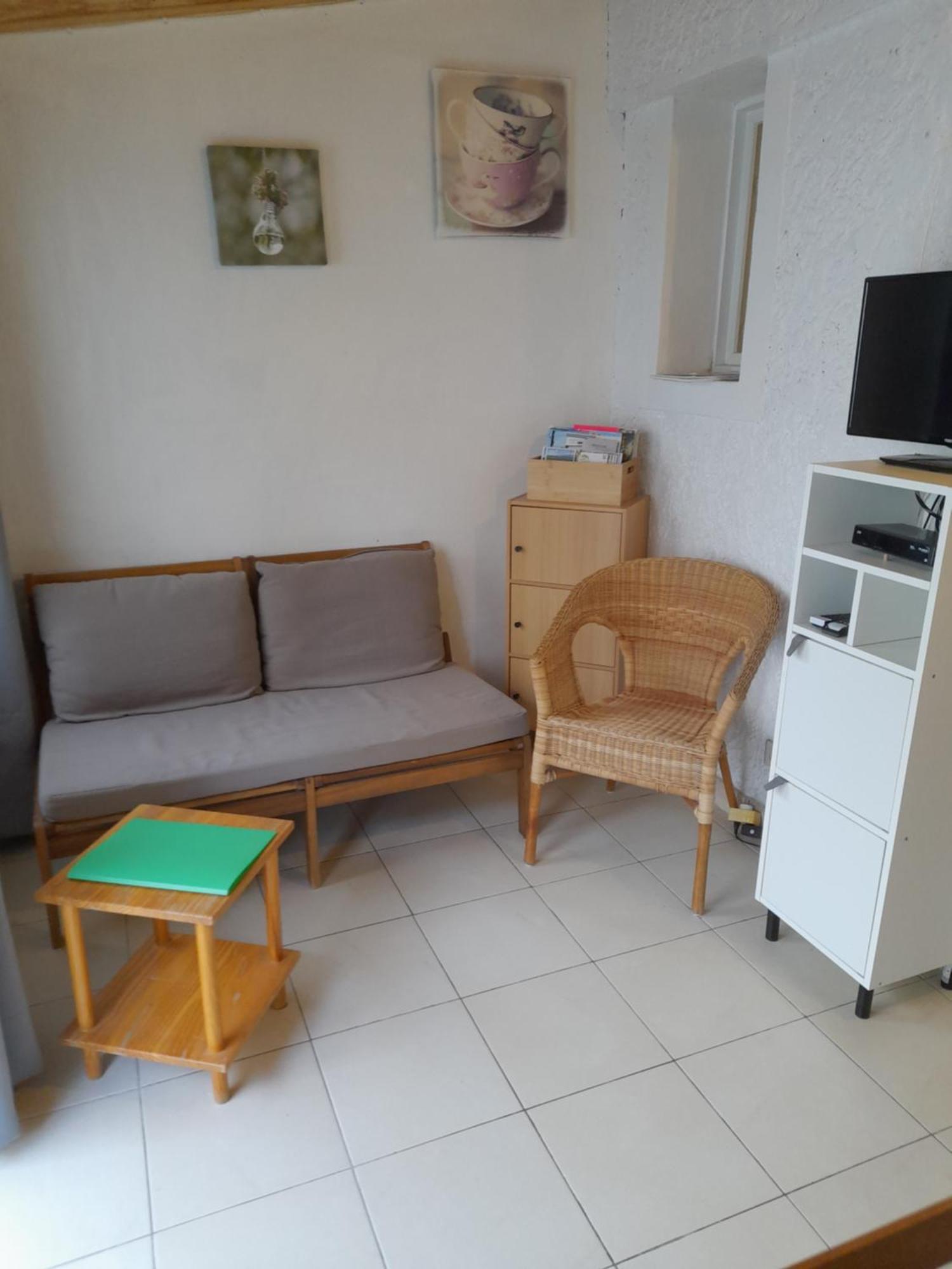 Chambres D'Hotes Chez Cecile A Lagnes Dış mekan fotoğraf